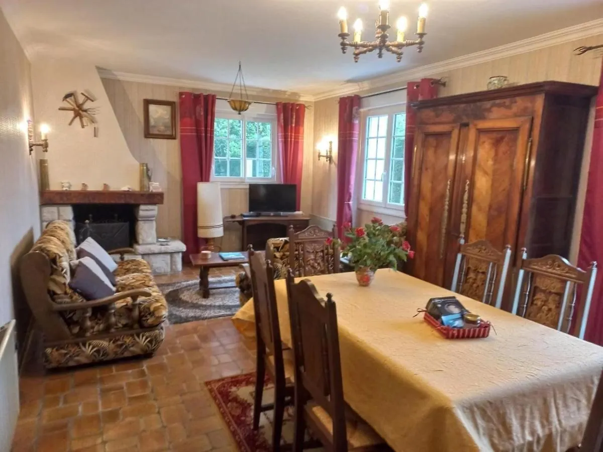 Large Holiday Home With Garden In Brittany Henansal