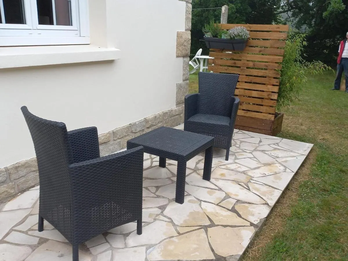 Large Holiday Home With Garden In Brittany Henansal
