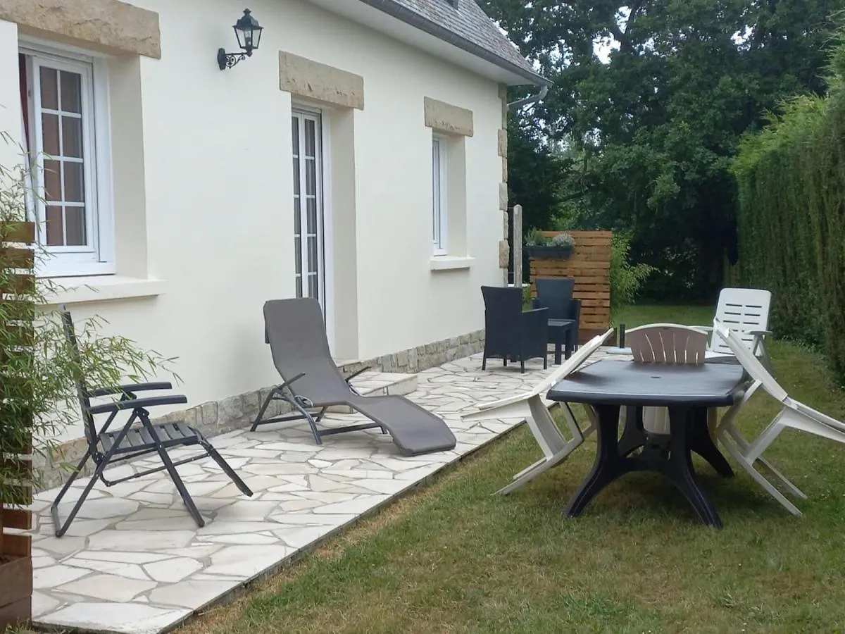 Large Holiday Home With Garden In Brittany Henansal