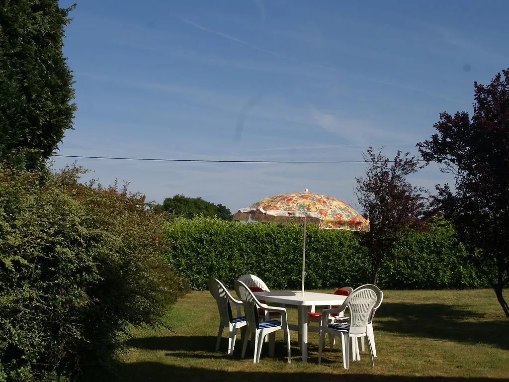 Large Holiday Home With Garden In Brittany Henansal